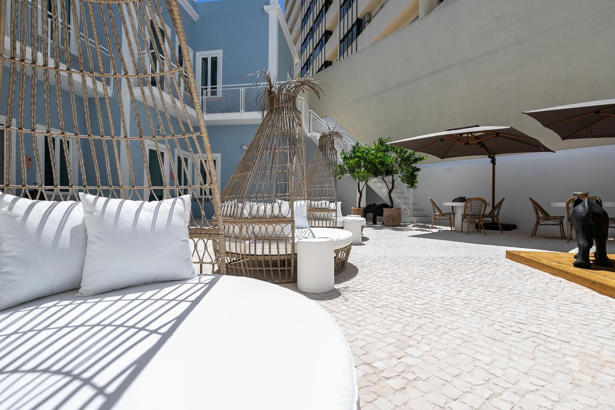 Dona Simone Boutique Suites & Studios - By @ Rita'S Place FAO Buitenkant foto